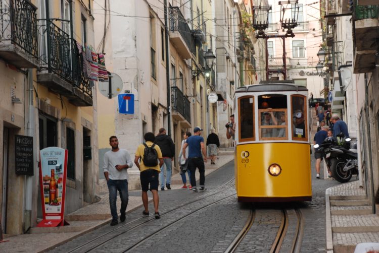 Take the local trams in Lisbon / ©DanConvey